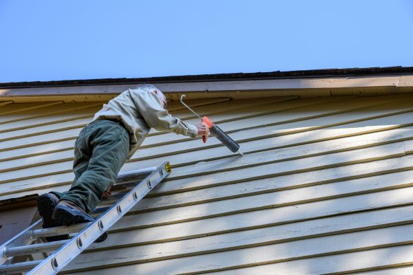 Cost of Vinyl Siding Caulk Repair in Grand Prairie