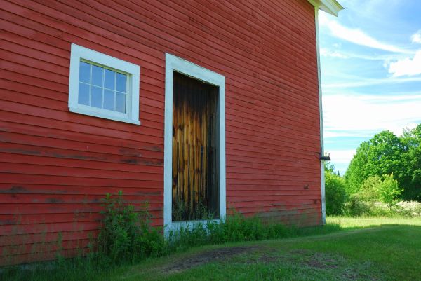 Wood Barn Siding Installation in Grand Prairie